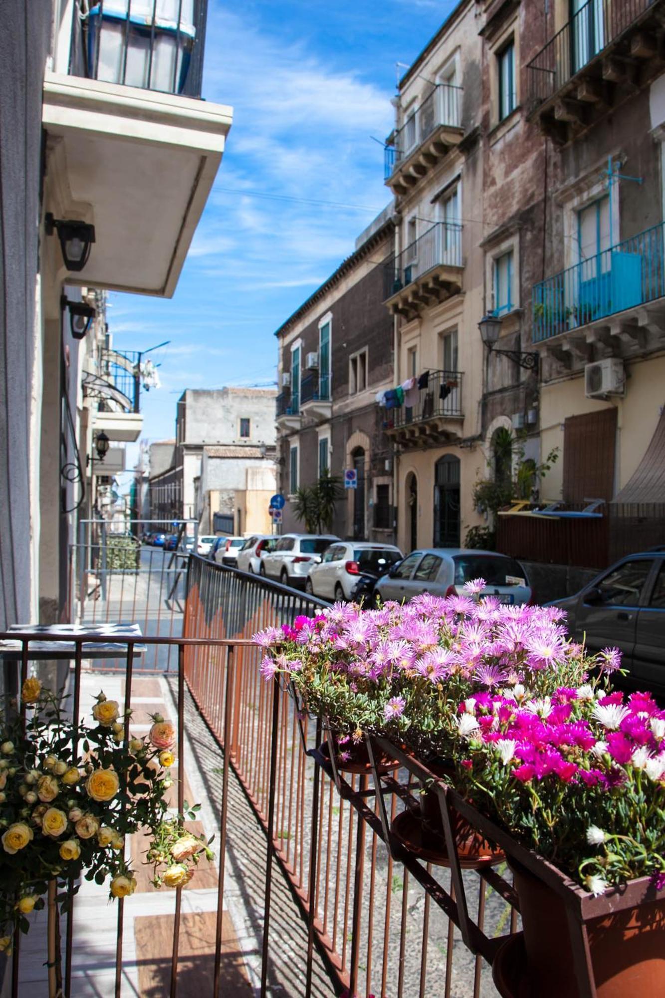 La Casetta In Centro By Sicily In Home Katania Zewnętrze zdjęcie