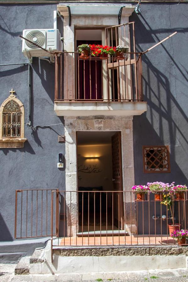 La Casetta In Centro By Sicily In Home Katania Zewnętrze zdjęcie
