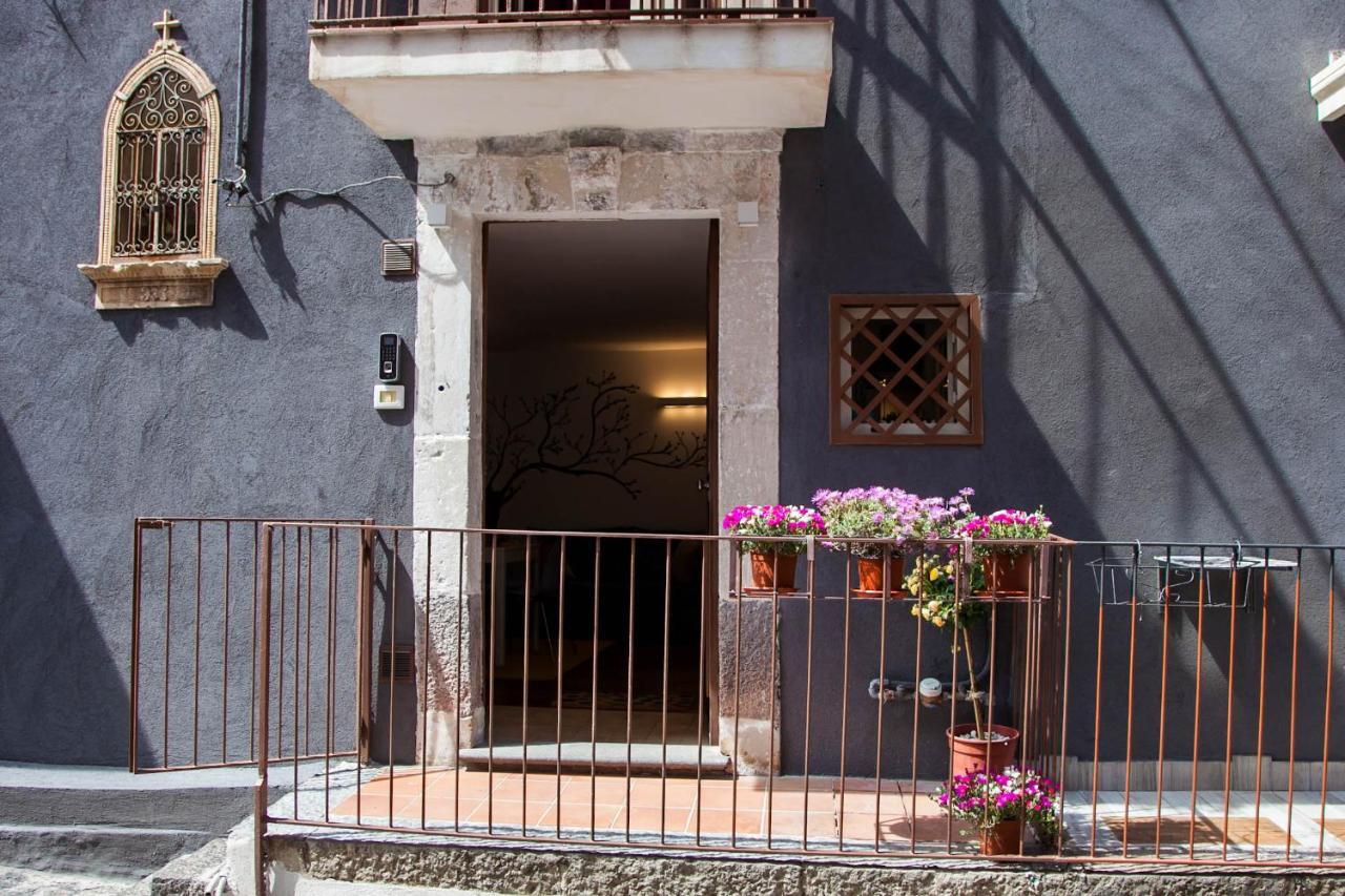 La Casetta In Centro By Sicily In Home Katania Zewnętrze zdjęcie